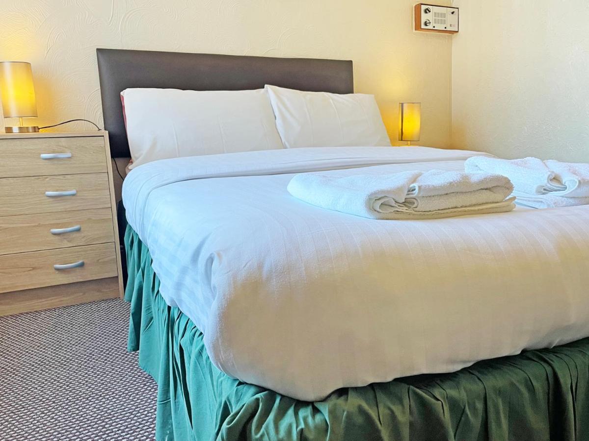 Balin Helmshore Hotel