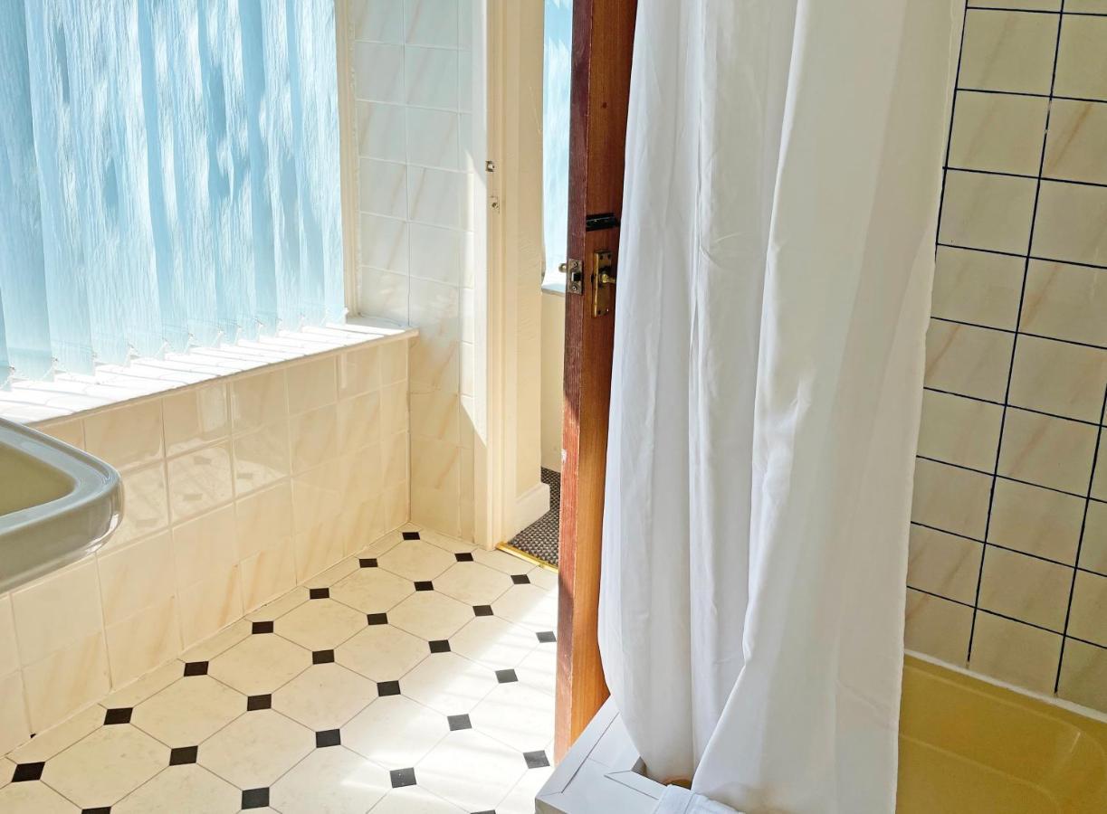 Balin Helmshore Hotel Guest house 3*