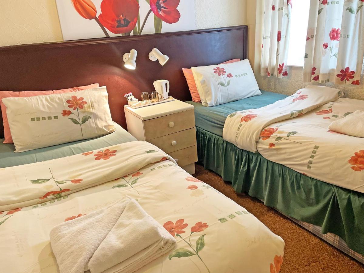 Balin Helmshore Hotel